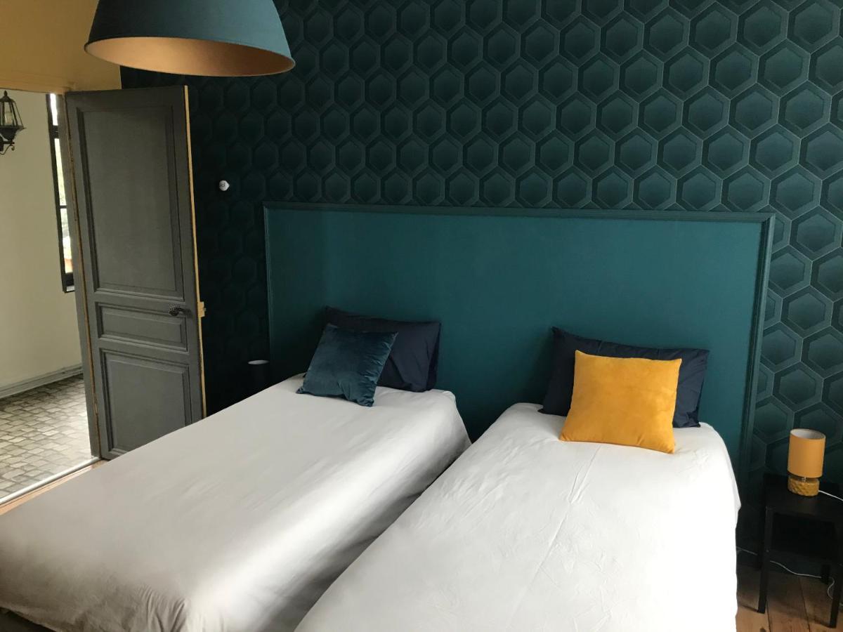 L Authentique Hotel Aubigny-en-Artois Exterior photo